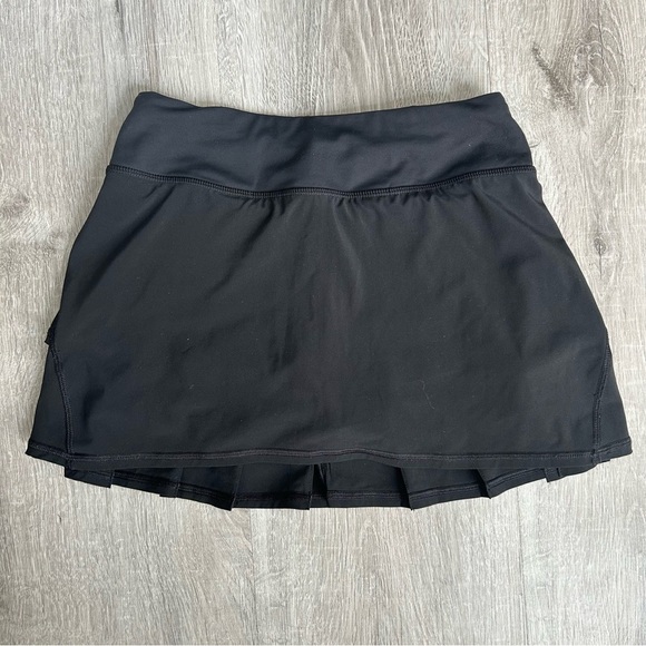 Women’s black lululemon Pace setter skirt size 2 - Picture 8 of 9